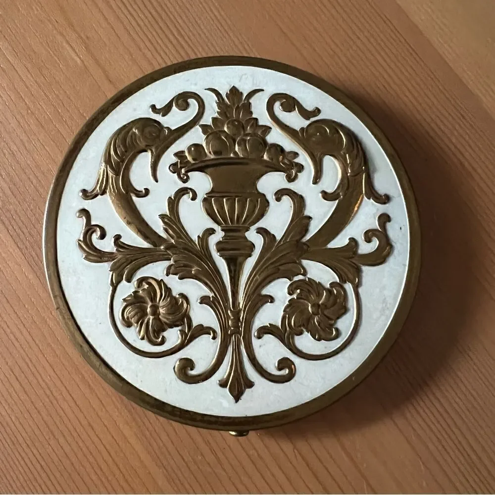 Vintage Compact Powder and Puff Rex Fifth Avenue - 1960's - Gold Plated Large